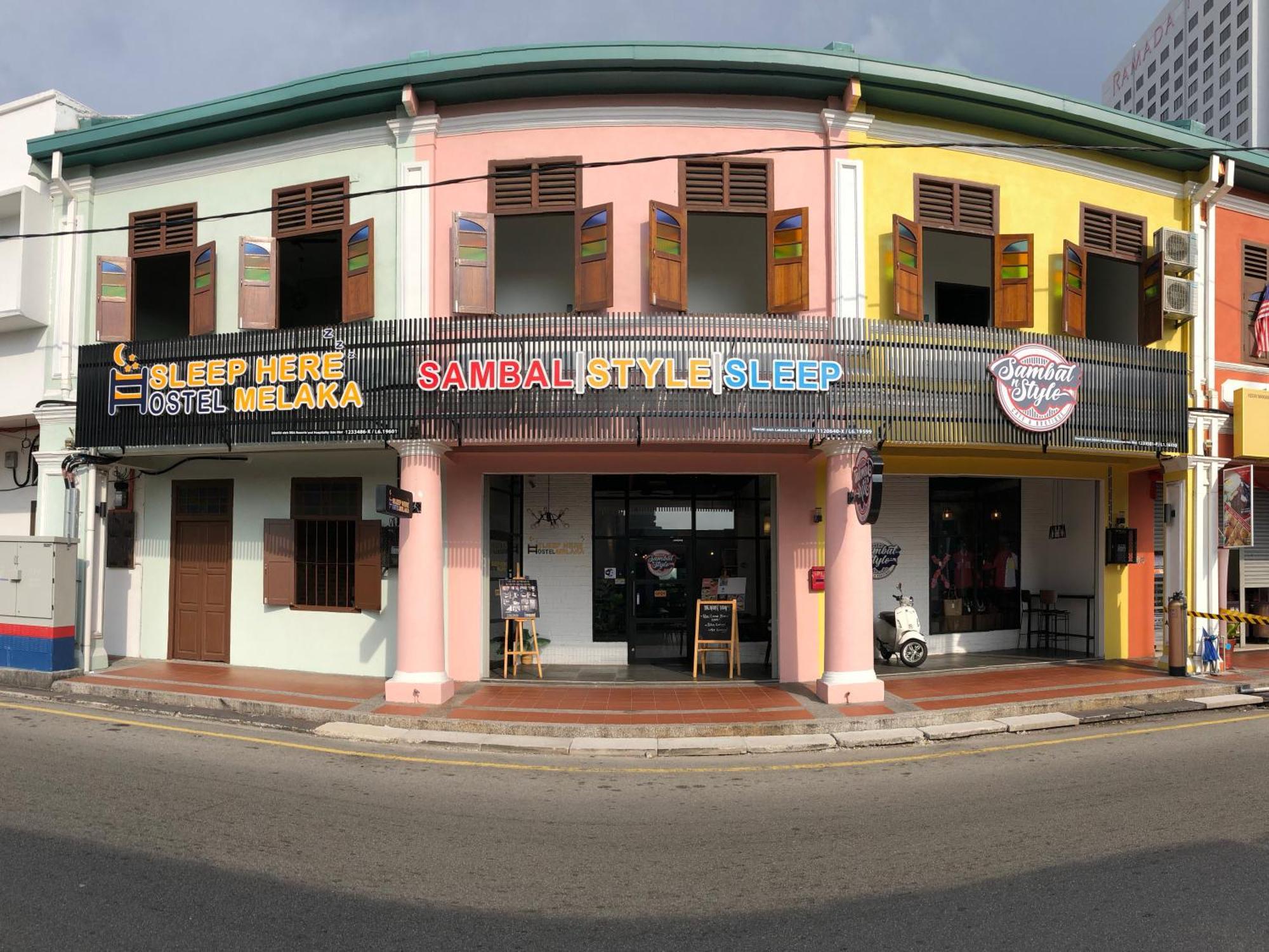 Sleep Here Hostel, Melaka Exterior photo
