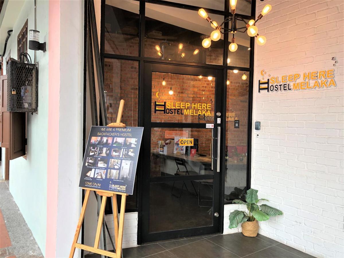 Sleep Here Hostel, Melaka Exterior photo